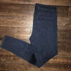 NWOT Never Been Washed Skinny Jeans